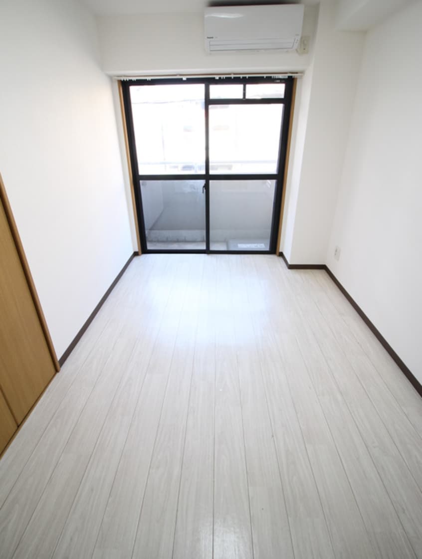 居室 パレスサイト