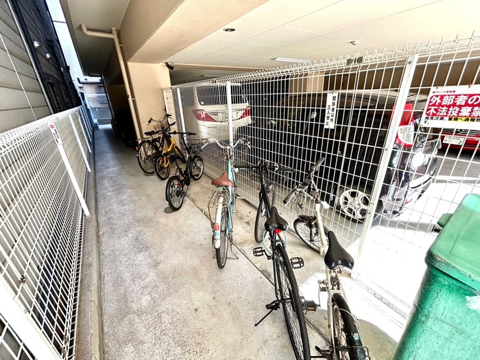 駐輪場 グレース黒崎