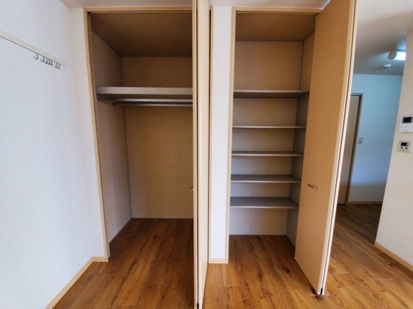 収納 カ－サ・エスペランサ