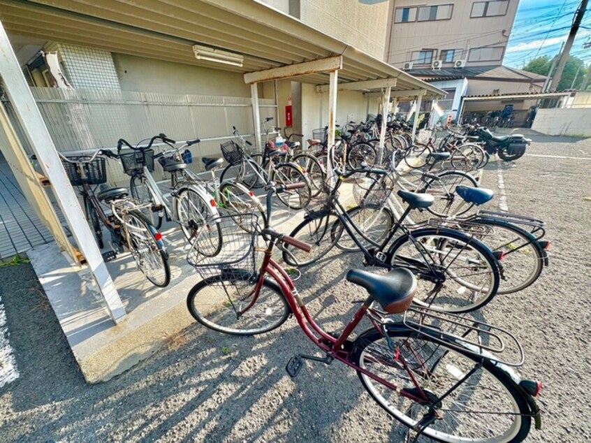 駐輪場 家具町ハイツ