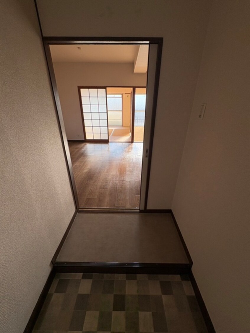 廊下 家具町ハイツ