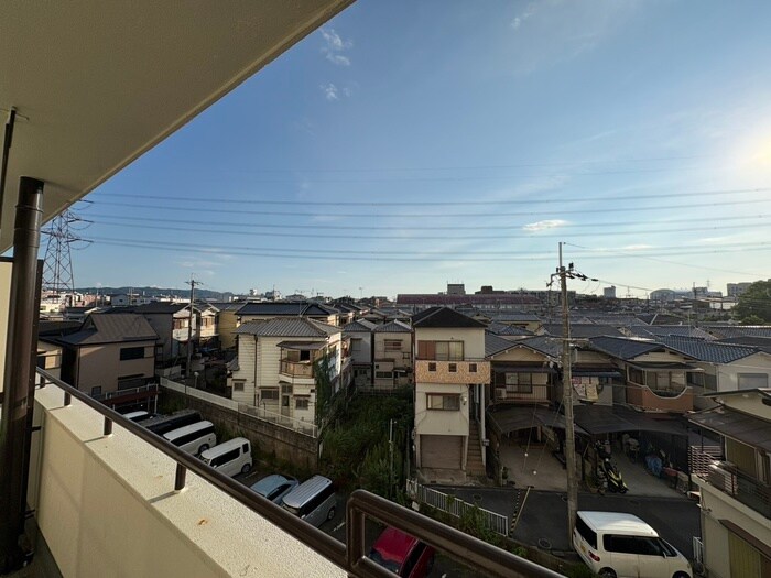 室内からの展望 家具町ハイツ