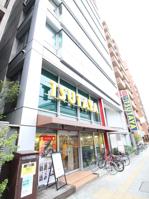 TSUTAYA 北堀江店(ビデオ/DVD)まで473m 樹樹ガ－デンアネックス