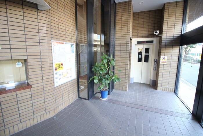 エントランス部分 ルモン中津（405）