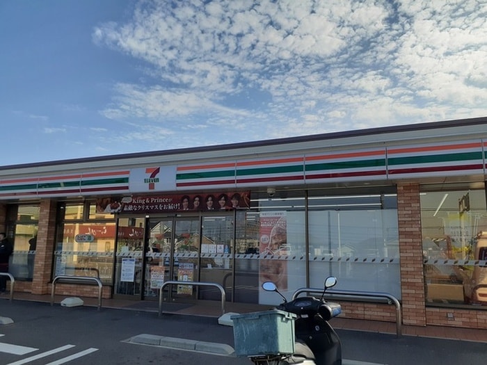 セブンイレブン(コンビニ)まで545m カーサ・ジール