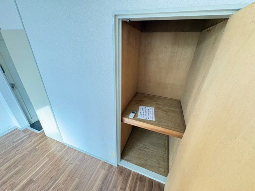 収納 ハイツコ－ワ