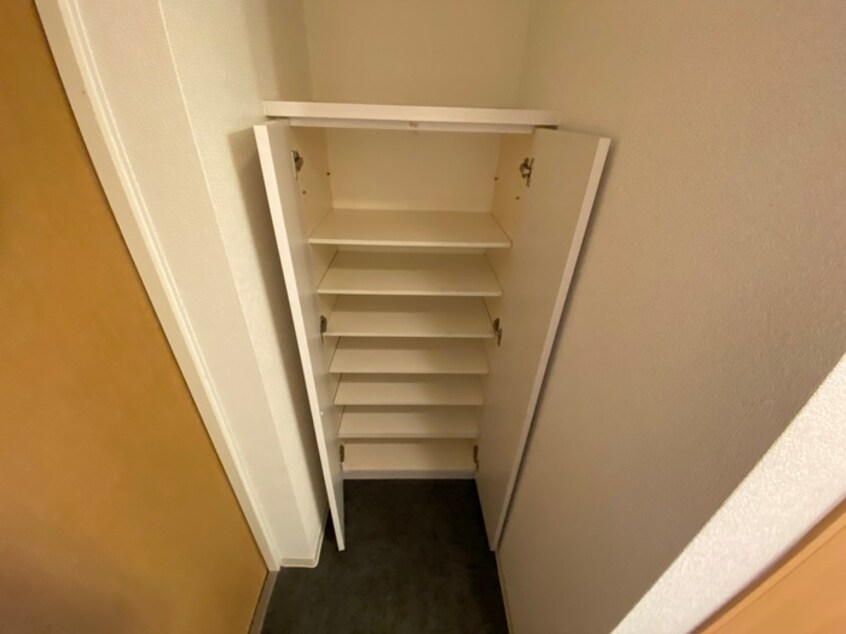 靴箱 エスリード福島駅前（1105）