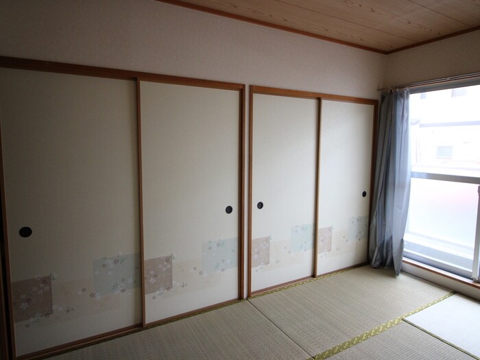 居室 メゾンまほら