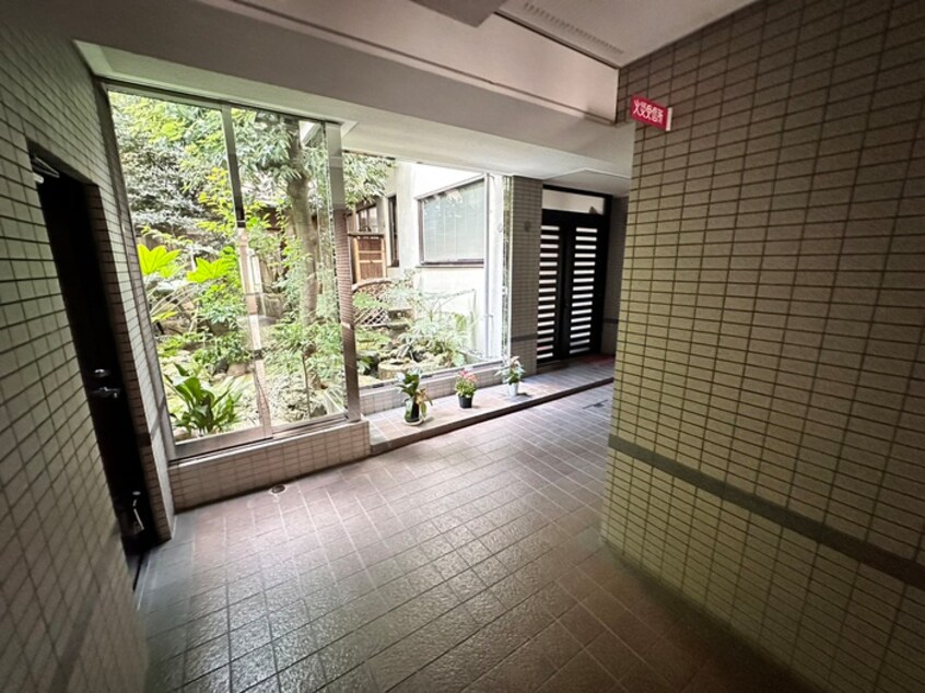 エントランス部分 ラピス四条