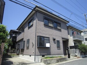 本山中町三丁目貸家