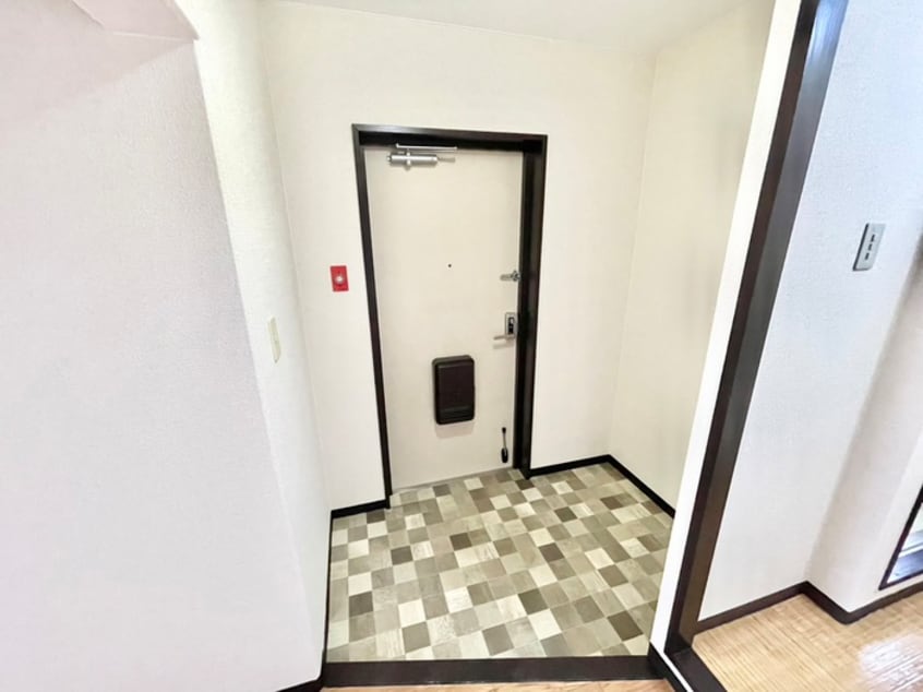 玄関 １ｓｔ.ヴァンサン館