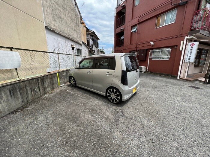 駐車場 中川マンション