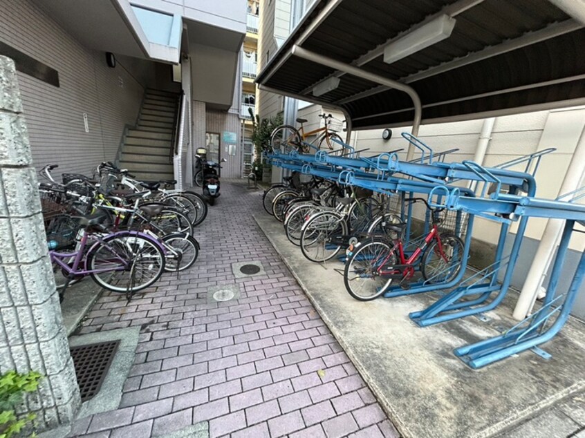 駐輪場 プラターヌ