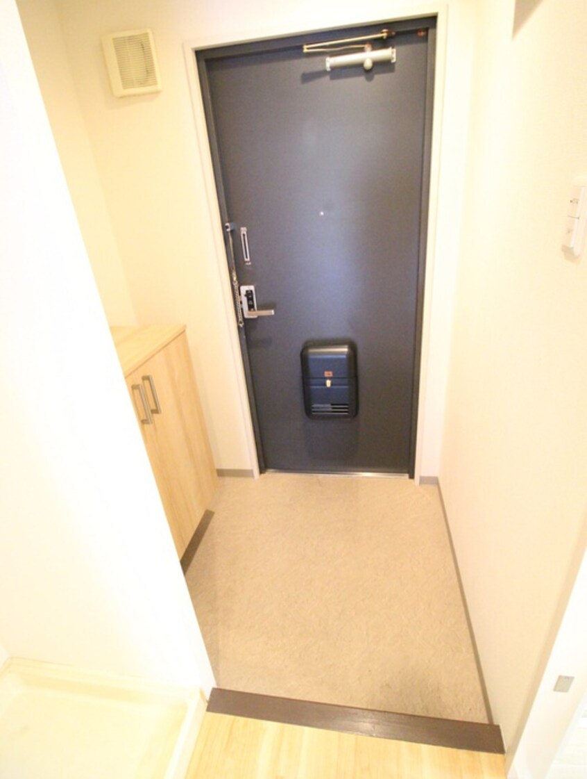 玄関 プラターヌ