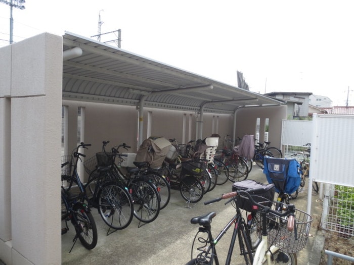 駐輪場 ピースコート園田