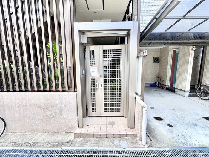 エントランス部分 パンション池田旭町