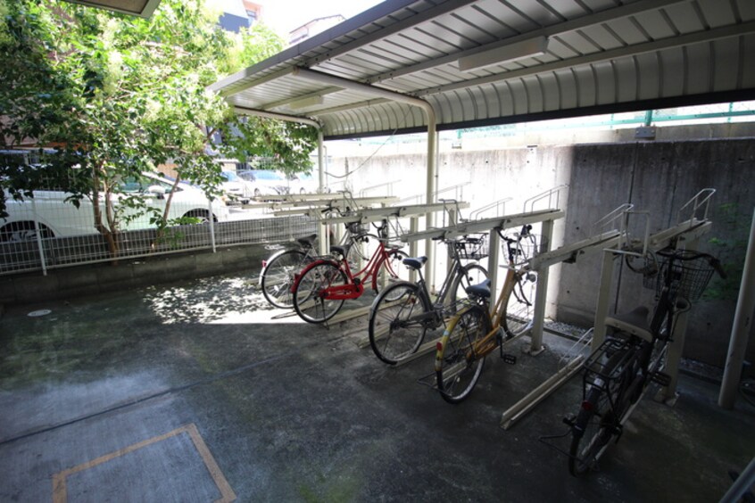 駐輪場 ＡＴＯＬＬ西中島