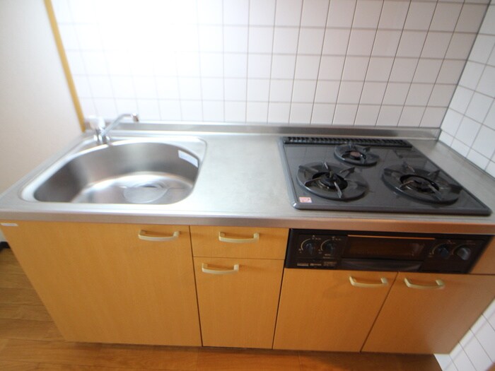 キッチン シャルマン・フジもずイ－スト