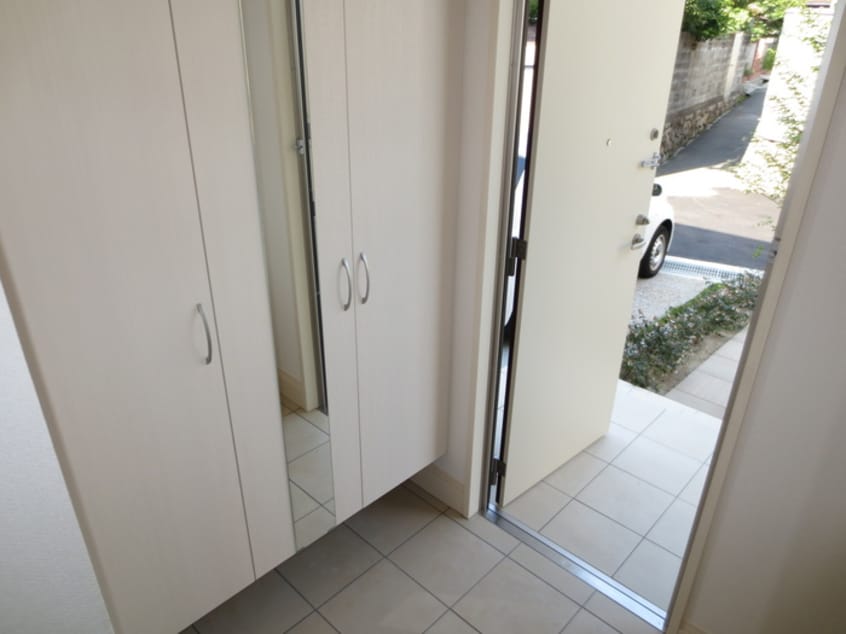 玄関 エスタ－テ箕面