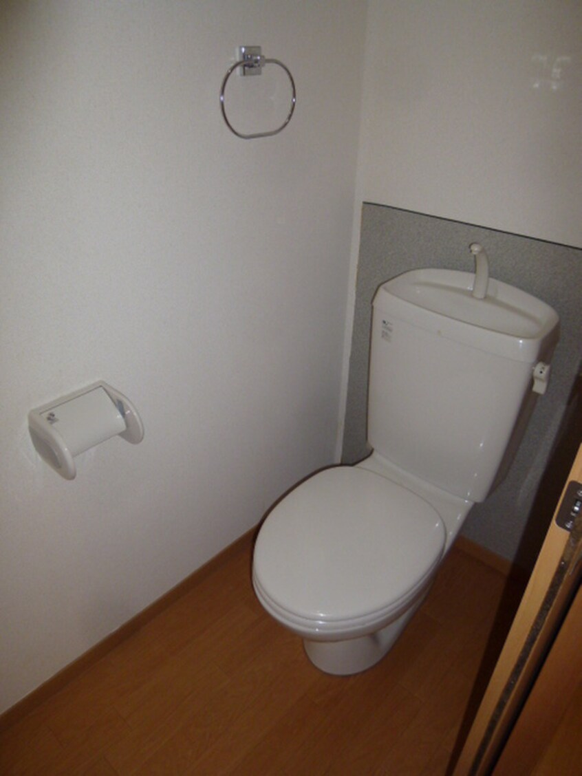 トイレ フェリ－チェヒルＣ棟