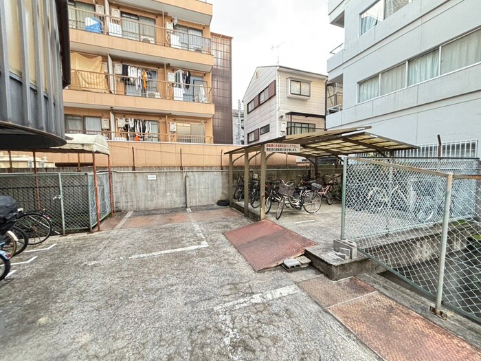 駐輪場 フロイデン 北大路