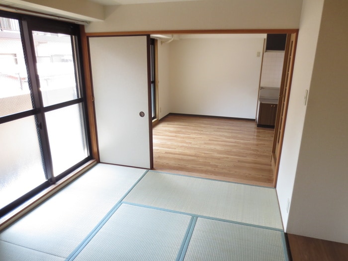 居室 ウエストフィールド里中