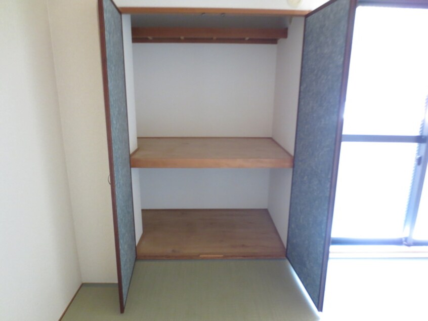 収納 ウエストフィールド里中