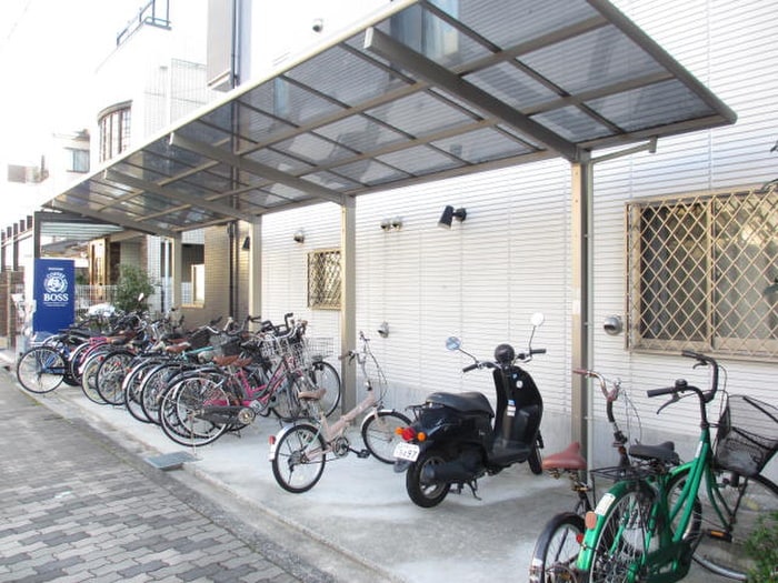 駐輪場 リュストル平野
