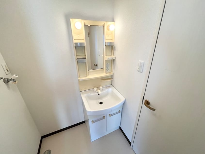 洗面 リュストル平野