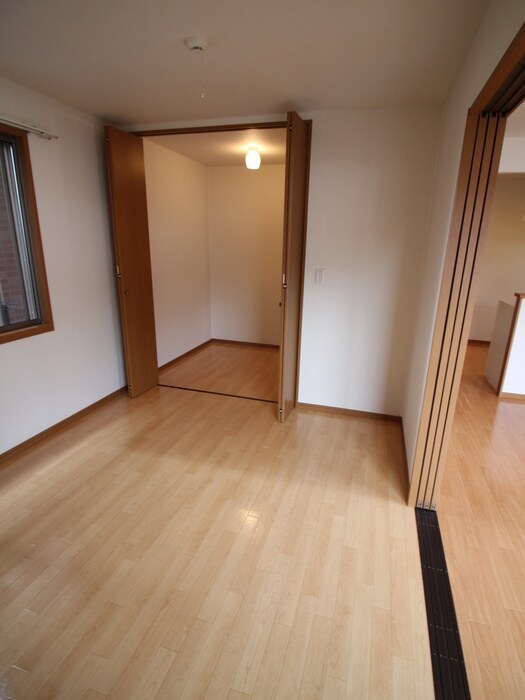 居室 ＬａＦｅｎｉｃｅｋｏｋｉｔａⅡ