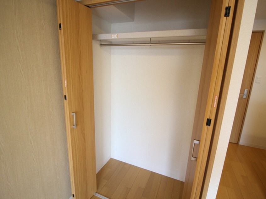 収納 HR・FRONT REGAL 野江駅前