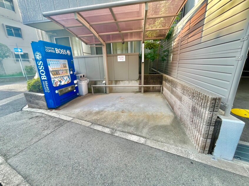 駐輪場 プレジール甲子園口