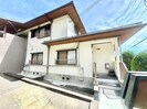 箕面パークヴィラ西棟の外観