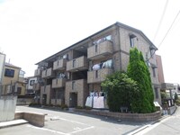 シャンポ－ル参番館