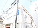 メゾン江坂の外観