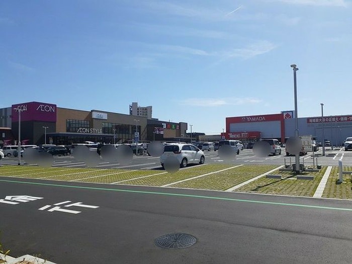イオンモール東岸和田店(ショッピングセンター/アウトレットモール)まで750m ヴィラ城内