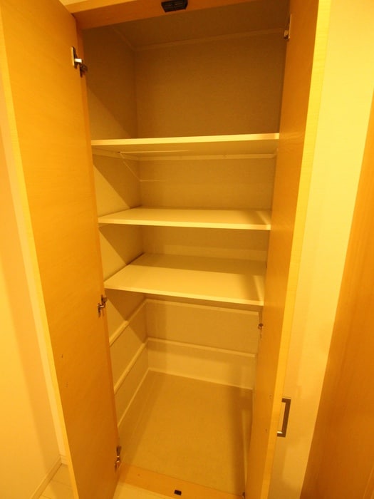 収納 エムズ・レジデンスうめきた