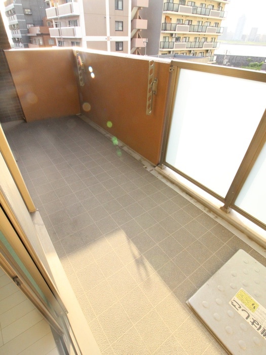 ベランダ・バルコニー エムズ・レジデンスうめきた