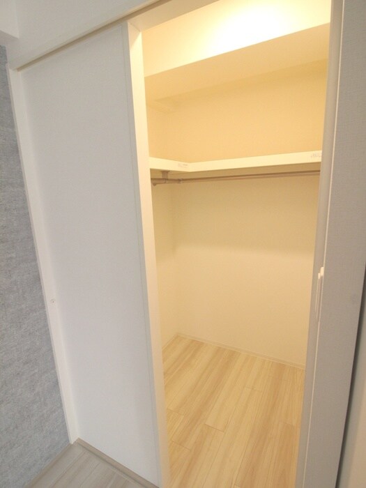 収納 ｾﾚﾆﾃ西中島アリア壱番館