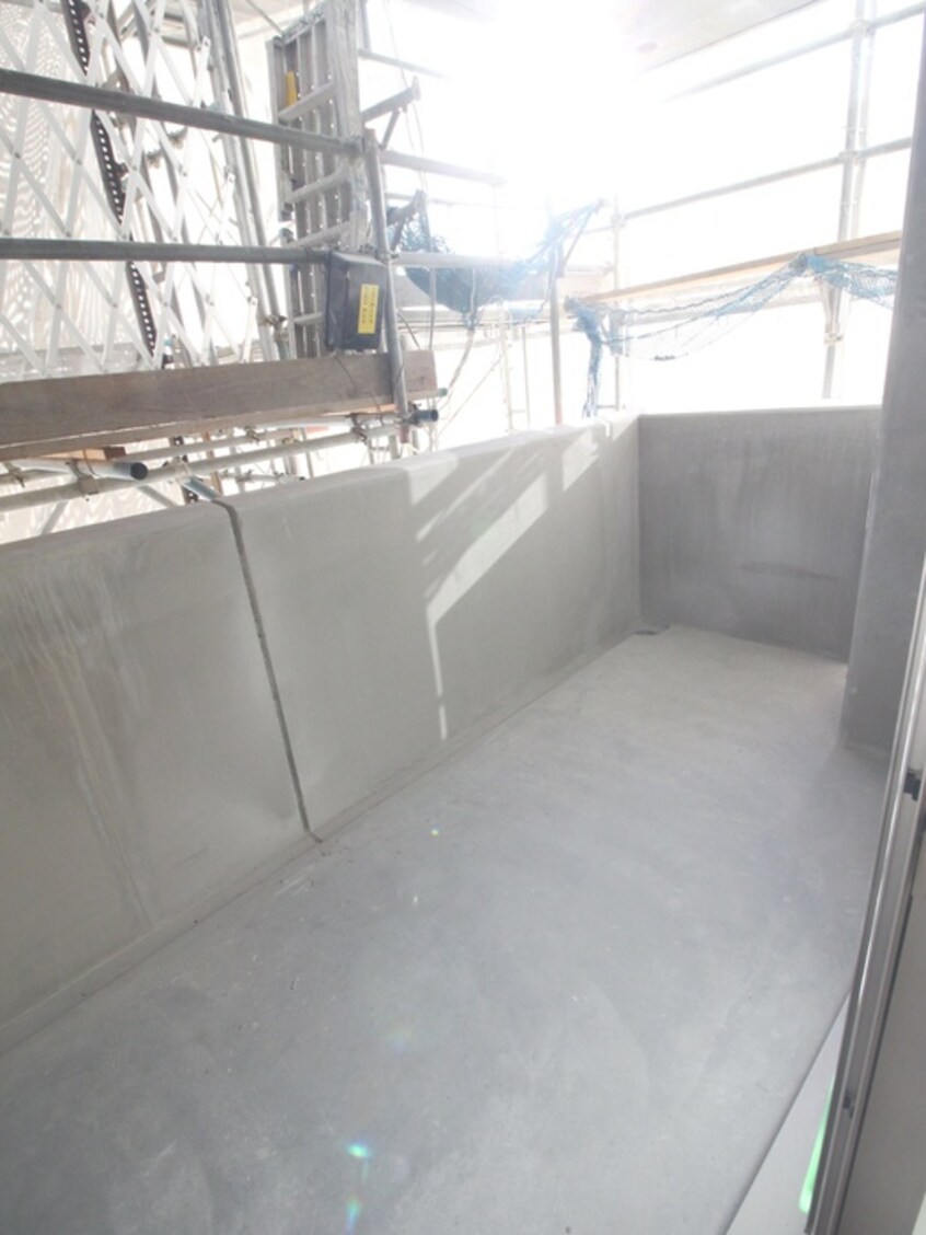 ベランダ・バルコニー ｾﾚﾆﾃ西中島アリア壱番館