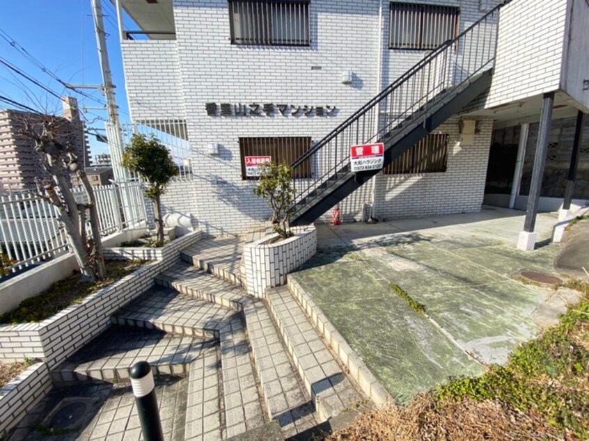 エントランス部分 香里園山之手マンション