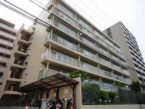 ﾌｧﾐﾘｰｺｰﾎﾟ緑地公園（304）
