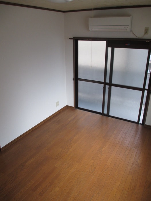 居室 アイリス兵庫