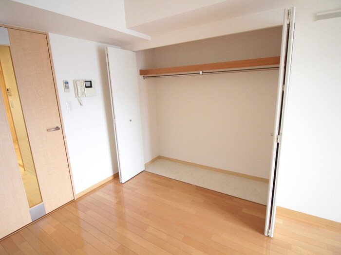 収納 HF四条河原町レジデンス