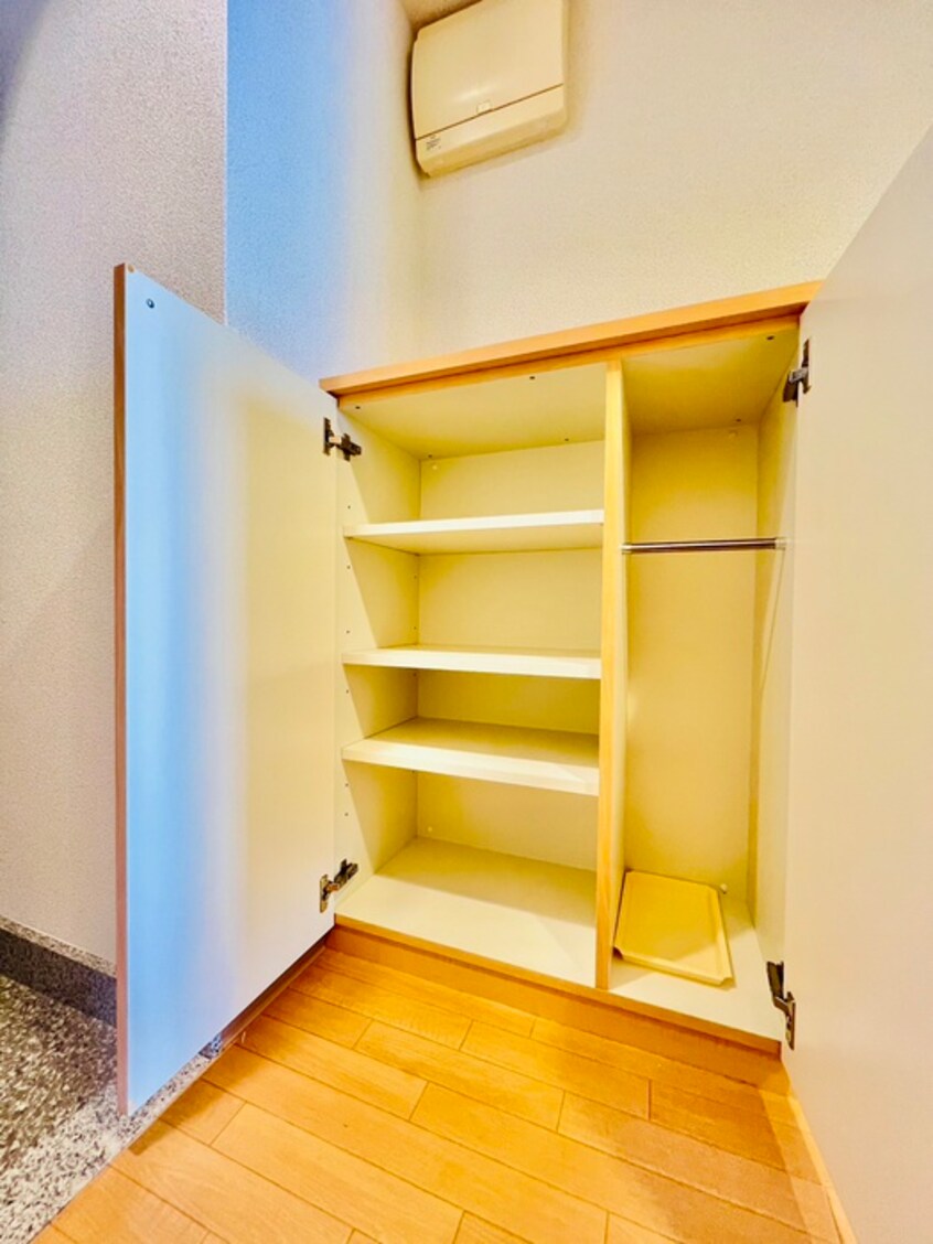 靴箱 HF四条河原町レジデンス