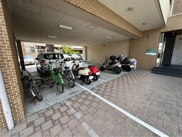バイク置き場