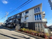 プレジール平安