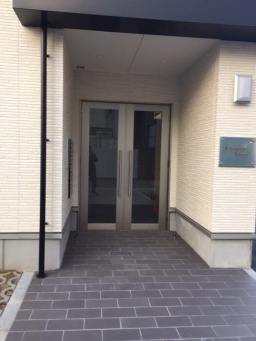 エントランス部分 グランデ　オヴェスト