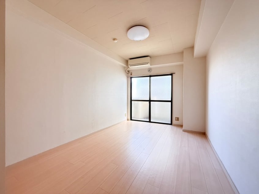 居室 三国ＤＥＮＯビル