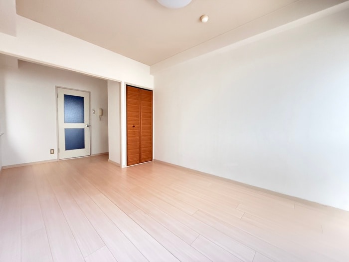 居室 三国ＤＥＮＯビル